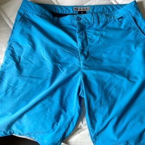 Travis Mathew Mens golf shorts